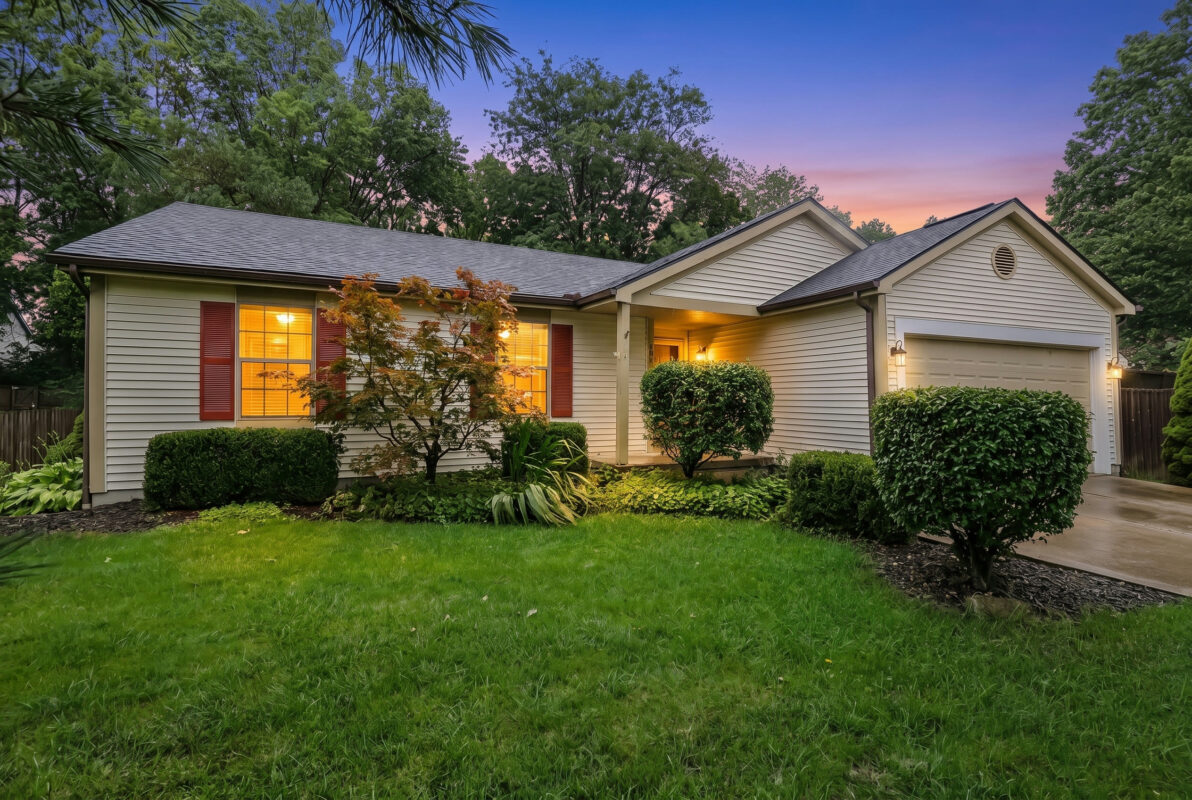 380 Wild Stallion Drive, Galloway OH - Virtual Twilight