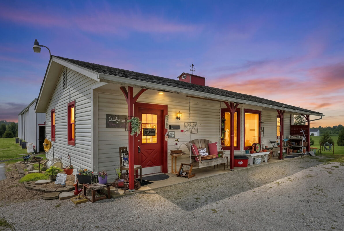 3265 Barnes Road, Centerburg OH - virtual twilight