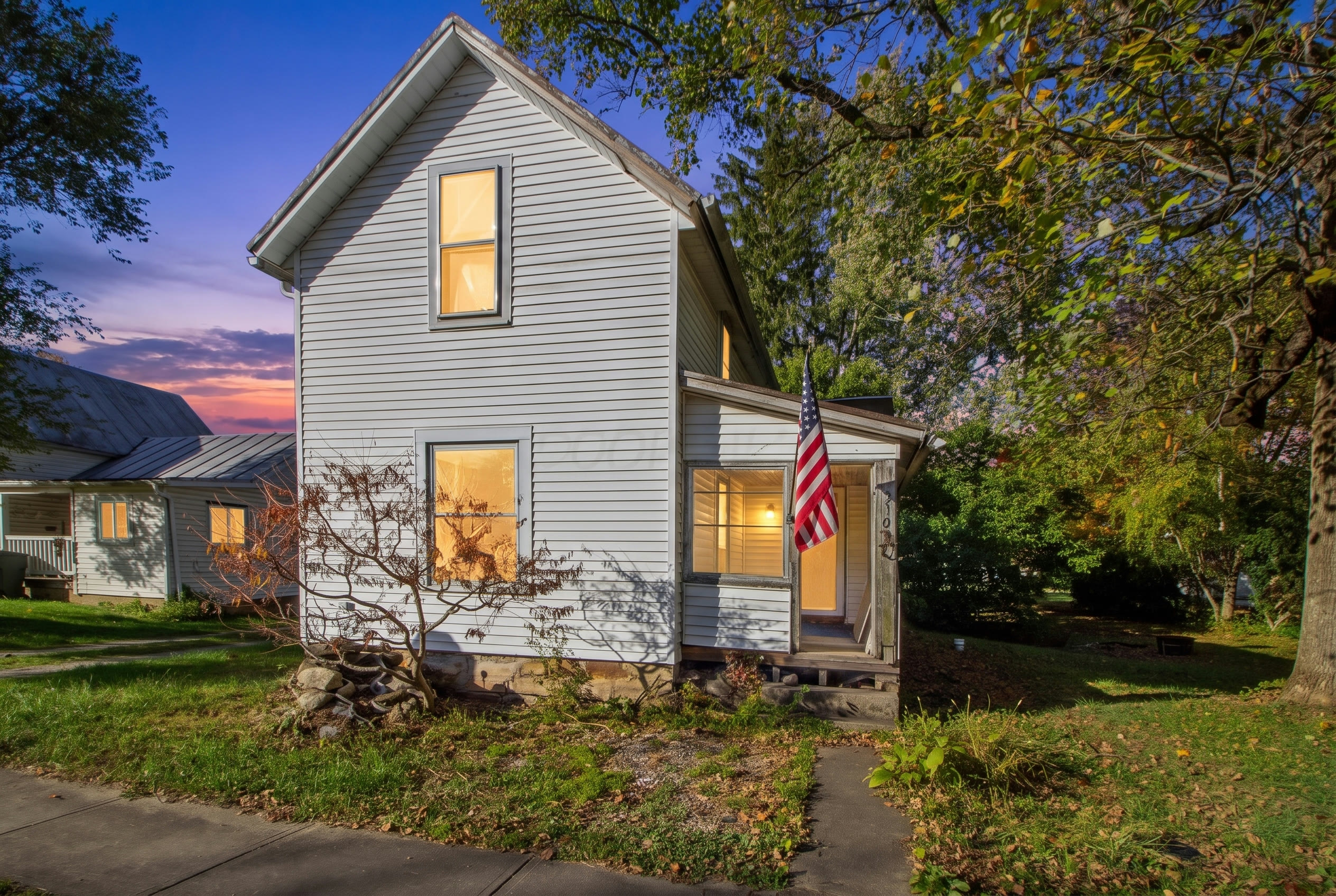 210 State Street, Edison OH